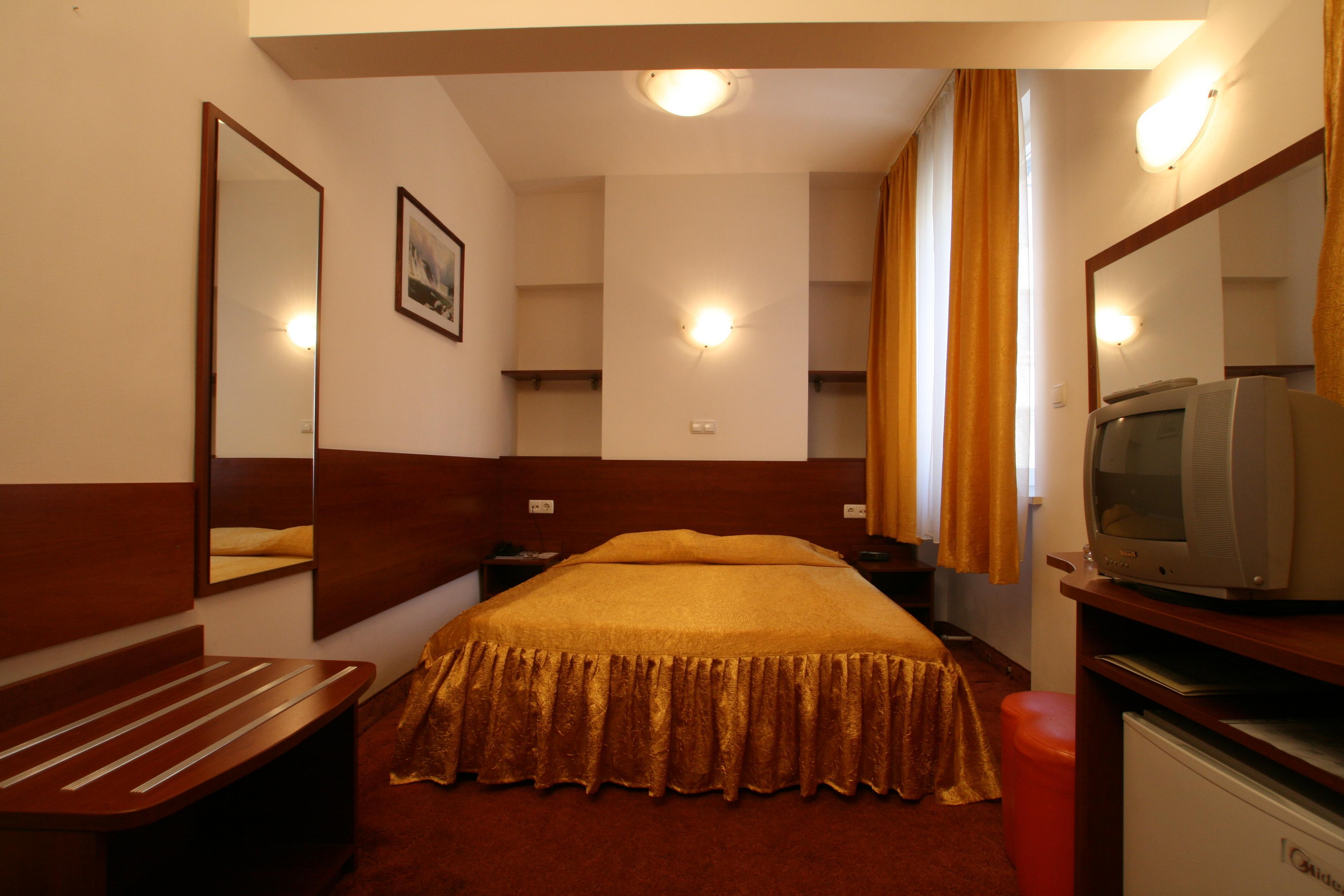 Slavyanska Beseda Hotel Sofia Exterior foto