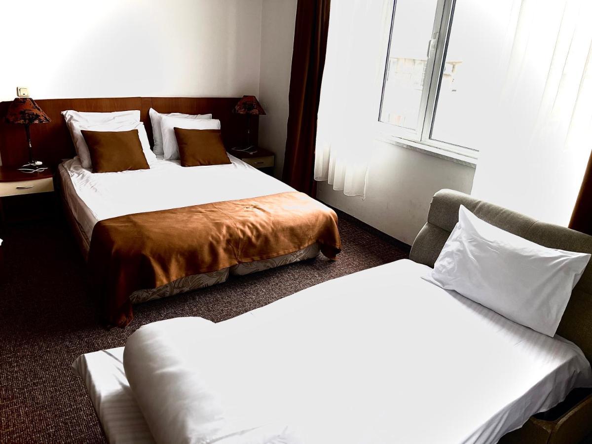 Slavyanska Beseda Hotel Sofia Exterior foto